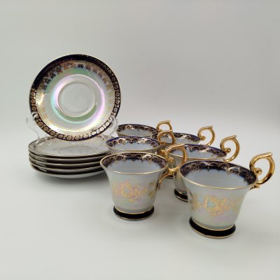купить Набор кофейных пар с растительным декором золотого цвета и кобальтовым кантом на 6 персон, фарфор, люстр, золочение, Martinroda Friedrich Eger & Co. (PM), Германия, 1960-1980 гг.