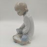 Купить Статуэтка "Девочка с куклой у колыбели", фарфор, роспись, NAO Porcelain, Испания, 1970-2000 гг.