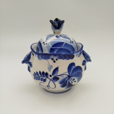 купить Сахарница с растительным декором, фарфор, роспись, Объединение «Гжель», СССР, 1972-1985 гг.