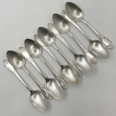 купить Набор из десяти столовых ложек с растительным декором, мНЦ (медь-никель-цинк), Вольнянский завод столовых приборов им. Шевченко (ЗiШ, ЗиШ), СССР, 1960-1990 гг.