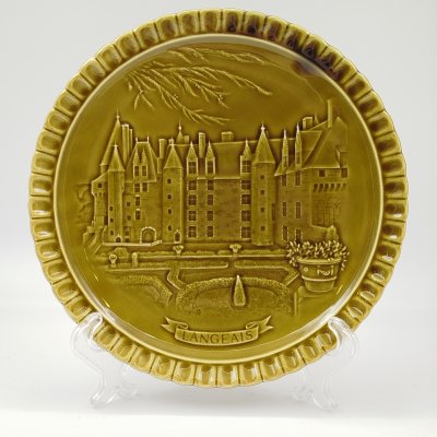купить Декоративная тарелка из серии "Замки Франции" (Langeais), Gien, керамика, глазурь, Франция, 1960-1971 гг.