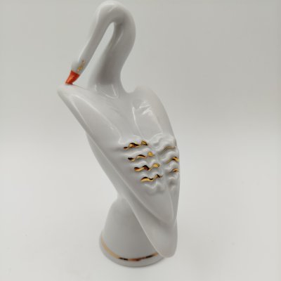 купить Статуэтка "Белый лебедь", фарфор, золочение, Дулевский фарфоровый завод (Дулёво), СССР, 1970-1990 гг.