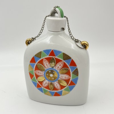 купить Штоф для крепких напитков, украшенный геометрическим декором, фарфор, деколь, золочение, Ленинградский фарфоровый завод (ЛФЗ), СССР, 1970-1992 гг.