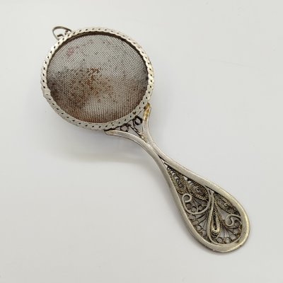 купить Ситечко с рукоятью декорированной сканью, металл, гальваническое покрытие, СССР, 1980-1990 гг.