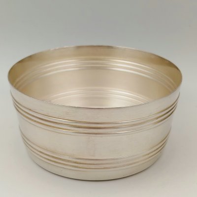 купить Икорница с линейным декором, мНЦ (медь-никель-цинк), Кольчугинский завод цветных металлов, СССР, 1970-1990 гг.