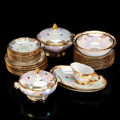 купить Сервиз обеденный на 10 персон с цветочным декором (37 предметов), фарфор, люстр, золочение, Kahla, ГДР, 1960-1980 гг.