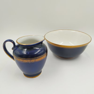 купить Набор из молочника и капельника с орнаментальным декором, фарфор, крытье кобальтом, золочение, Ленинградский фарфоровый завод (ЛФЗ), СССР, 1960-1970 гг.