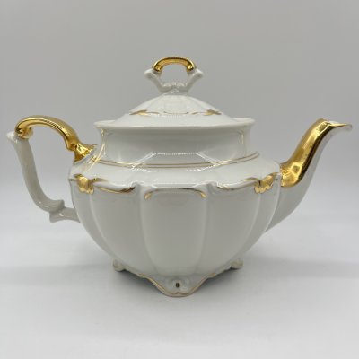 купить Чайник заварочный с рельефным туловом, фарфор, золочение, C. Tielsch & Co., Польша, 1945-1952 гг.
