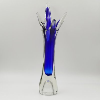 купить Ваза для цветов оригинальной четырёхконечной формы, Ливанский стекольный завод (Līvānu stikla fabrikа), стекло, двухслойное, СССР, 1960-1980 гг.