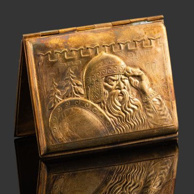 купить Портсигар "Богатырская застава", латунь, чеканка, Россия, 1900-1940 гг.