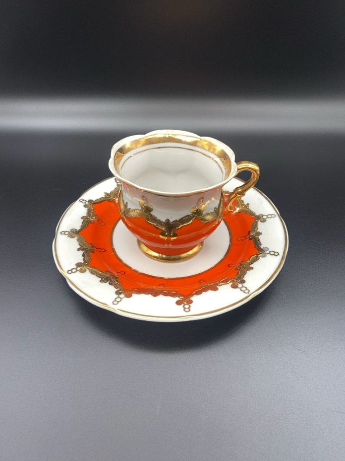 Чайная пара, фарфор, золочение, 1970-1990 гг. стоимостью 990 руб.