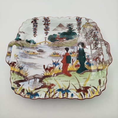 купить Блюдо квадратной формы, украшенное изображением японского пейзажа, фарфор, роспись, деколь, Victoria, Чехословакия, 1918-1939 гг.