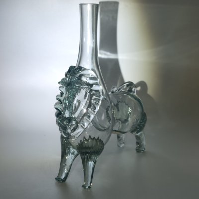 купить Бутылка фигурная для бальзама "Лев", ЗАО Пчеловодный комбинат "Коломенский", стекло, гутная техника, Российская Федерация, 2012 г.