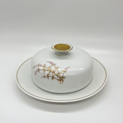 купить Маслёнка круглой формы с растительным декором, фарфор, деколь, золочение, Aelteste Volkstedt, ГДР, 1948-1968 гг.