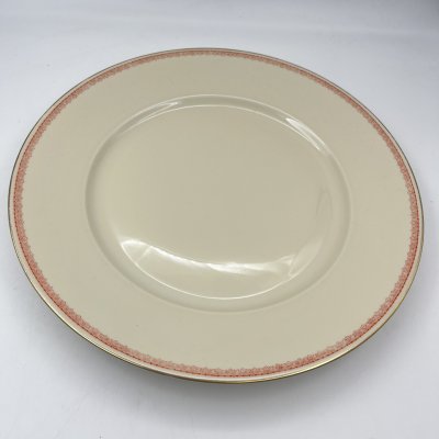 купить Блюдо сервировочное, круглой формы, украшенное растительным декором, фарфор, деколь, золочение, Германия, 1941 г.