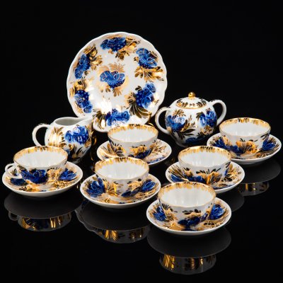 купить Сервиз чайный "Золотой сад" на 6 персон (15 предметов), автор формы "Тюльпан" С.Е. Яковлева, автор рисунка Н.П. Славина, фарфор, деколь, роспись золотом, золочение, Ленинградский фарфоровый завод (ЛФЗ), СССР, 1972-1991 гг.