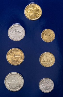 купить Набор "300 лет Российского флота" 1996 (6 монет + жетон в буклете)