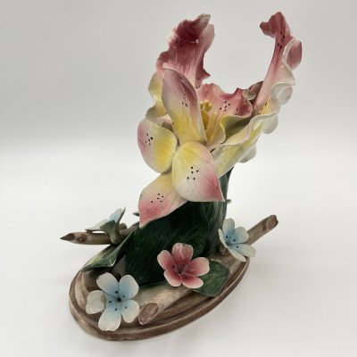 купить Статуэтка "Цветочная композиция", фарфор, роспись, Capodimonte (Каподимонте), Италия, 1960-1980 гг.