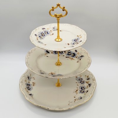 купить Фруктовница цвета слоновой кости (айвори) из сервиза "Cornflower" ("Василек"), фарфор, роспись, золочение, Zsolnay, Венгрия, 1980-1990 гг.