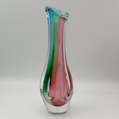 купить Ваза разноцветная с фигурным туловом, цветное стекло, гутная техника, Чехословакия, 1960-1990 гг.