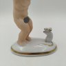 Купить Статуэтка "Путти с крысой", фарфор, роспись, золочение, Wagner & Apel, Германия, 1951-1974 гг.