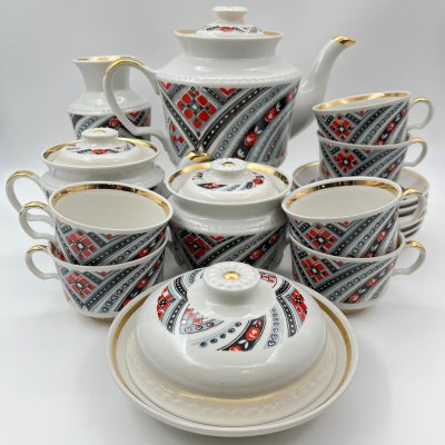 купить Сервиз чайный на 6 персон (17 предметов), фарфор, крытье, золочение, Тернопольский фарфоровый завод, СССР, 1975-1991 гг.