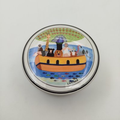 купить Шкатулка круглой формы "Ноев ковчег" из коллекции Naif, по мотивам работ Жерара Лаплау, фарфор, деколь, Villeroy & Boch, Германия, 1980-2011 гг.
