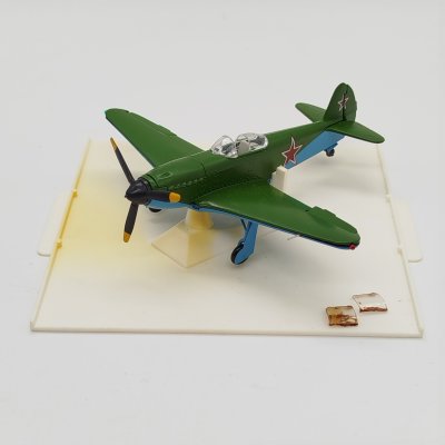купить Модель самолета "Як-3" в масштабе 1:72 в коробке, металл, пластик, картон, СССР, 1980-1990 гг.