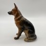 Купить Статуэтка "Сидящая овчарка", фарфор, аэрография, Астраханский фарфоровый завод «Сциталис», Российская Федерация, 1991-2000 гг.