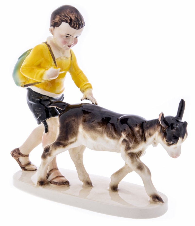 купить Статуэтка "Мальчик с козленком", фаянс, роспись, мануфактура "Hertwig", Германия, 1941-1958 гг.
