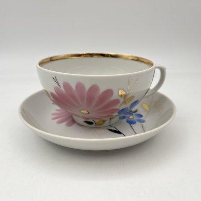 купить Пара чайная с цветочным декором в виде астр, фарфор, роспись, золочение, Дулевский фарфоровый завод (Дулёво), СССР, 1968-1991 гг.