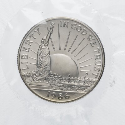 купить США 50 центов 1986 "100 лет Статуе Свободы" в запайке