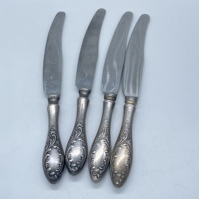 купить Набор из 4 столовых ножей "Пламя" (подбор), нержавеющая сталь, Кольчугинский завод цветных металлов, СССР, 1962-1991 гг.