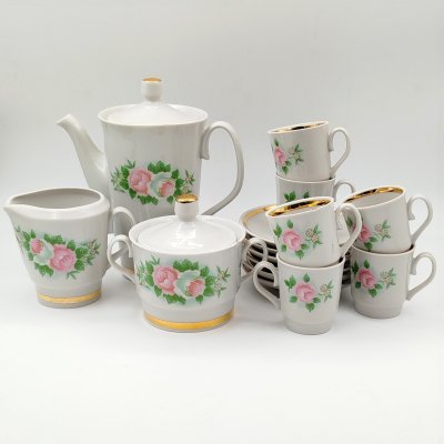 купить Сервиз кофейный с декором в виде роз на 6 персон (15 предметов), фарфор, деколь, золочение, Добрушский фарфоровый завод, СССР, 1978-1991 гг.