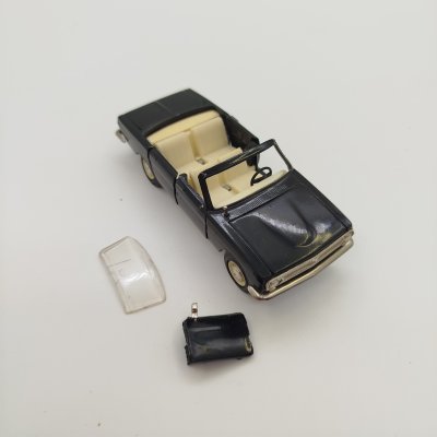 купить Модель автомобиля "Волга ГАЗ-3102" кабриолет, масштаб 1:43, металл, пластик, СССР, 1970-1980 гг.