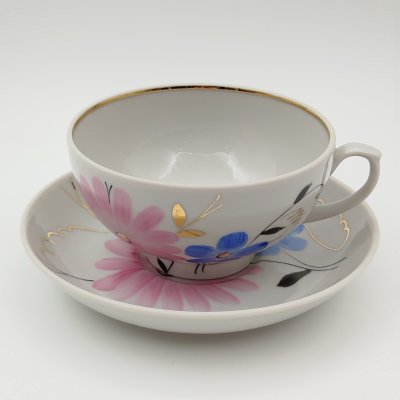 купить Пара чайная с цветочным декором в виде астр, фарфор, роспись, золочение, Дулевский фарфоровый завод (Дулёво), СССР, 1968-1991 гг.