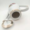 Купить Кофейник изящной формы, украшенный галантной сценой и ажурным золотым декором, фарфор, деколь, золочение, Heinrich Winterling GmbH & Co. KG, фарфор, деколь, золочение, Heinrich Winterling GmbH & Co. KG, Бавария, 1950-1980 гг.