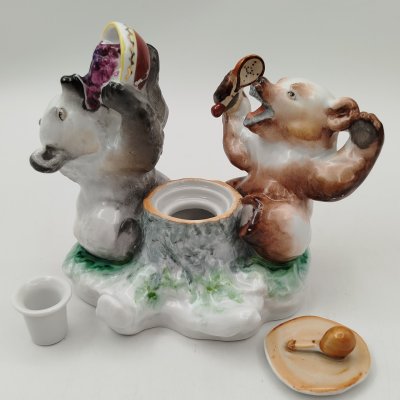 купить Чернильница «Медвежата», скульптор Е.И. Чарушин, фарфор, роспись, Ленинградский фарфоровый завод (ЛФЗ), СССР, 1960-1970 гг.