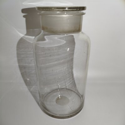 купить Банка с крышкой большого объема (для сыпучих продуктов), стекло, Россия, 1900-1950 гг.