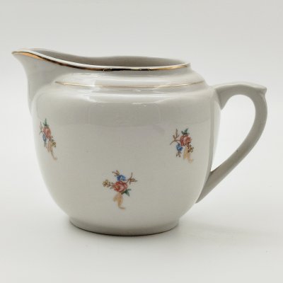 купить Молочник/сливочник, украшенный цветочным декором, фарфор, деколь, золочение, Дмитровский фарфоровый завод (ДФЗ Вербилки), СССР, 1940-1954 гг.