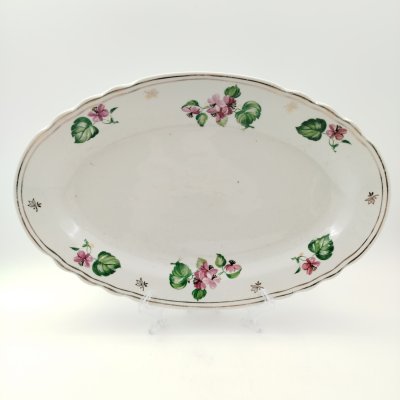 купить Сервировочное блюдо овальной формы с цветочным декором и фигурным краем, фарфор, деколь, золочение, Дулевский фарфоровый завод (Дулёво), СССР, 1958 г.