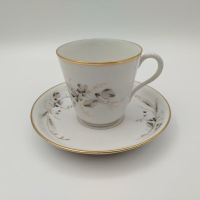 купить Пара чайная с декором из полевых цветов, фарфор, роспись, золочение, Западная Европа, 1890-1920 гг.