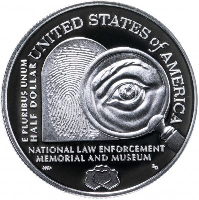 купить США 50 центов (1/2 доллара, half dollar) 2021 "Национальный мемориал и музей правоохранительных органов", в подарочном футляре с сертификатом подлинности