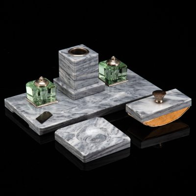 купить Набор письменный (кабинетный) в классическом стиле, состоящий из основания с двумя чернильницами, карандашницы, пепельницы и пресс-папье, мрамор, металл, стекло, СССР, 1955 г.