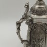 Купить Кружка пивная с крышкой, украшенная сценами по гравюрами Альбрехта Дюрера, олово, Германия, 1990-2020 гг.
