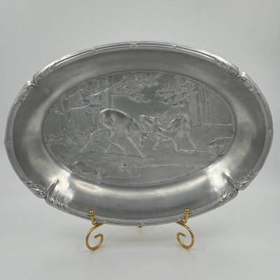 купить Блюдо овальное сервировочное в охотничьем стиле "Бодание оленей", металл, Западная Европа, 1970-1990 гг.