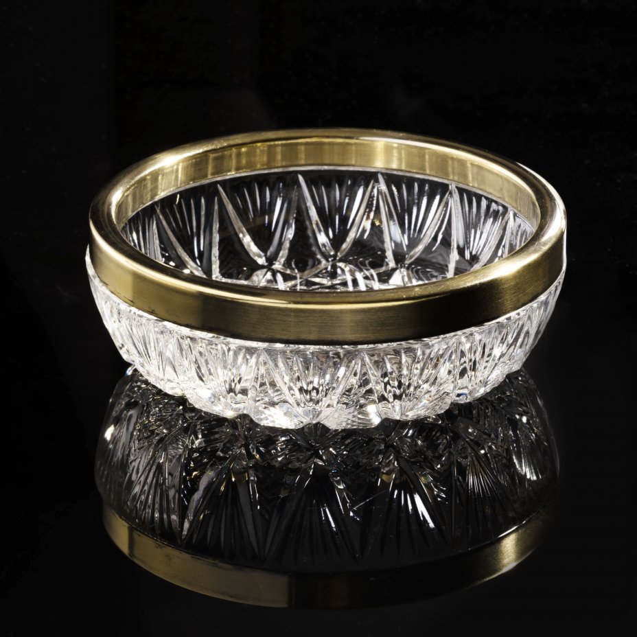 ваза хрусталь с металлическим ободком. хрустальная л ваза,салатница. Leander ваза фруктовница. хрусталь с металлическим ободком. советский хрусталь с металлическим ободком.