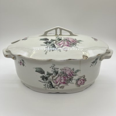 купить Террина (супница) с декором в виде роз (для подачи горячих блюд), фарфор, деколь, золочение, Государственная Волховская фарфорово-фаянсовая фабрика «Коминтерн», СССР, 1921-1927 гг.