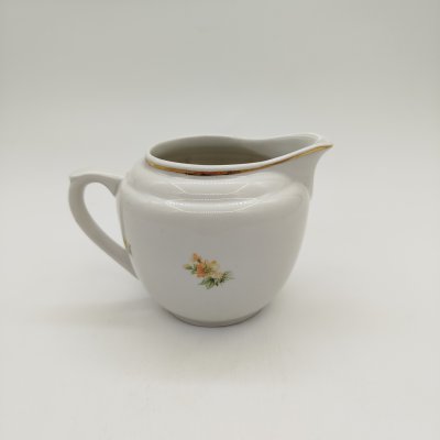 купить Молочник с растительным декором, фарфор, деколь, золочение, Дмитровский фарфоровый завод (ДФЗ Вербилки), СССР, 1946-1950 гг.