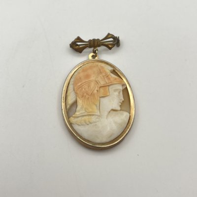 купить Брошь (камея) с профилем Минервы, металл, раковина, Западная Европа, 1960-1990 гг.